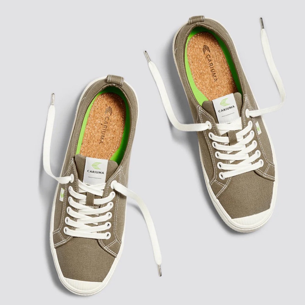 VGUC- Cariuma ‘Canvas OCA Low’ Canvas Sneaker